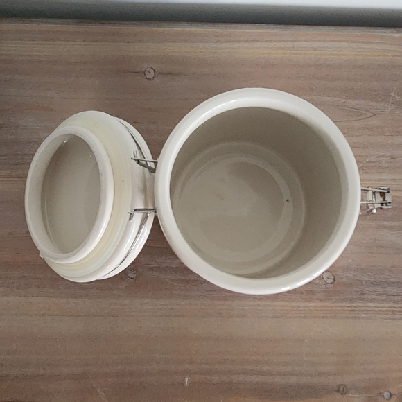 🐭 Disney Mickey Mouse Ceramic Canister – Storage Jar, Classic Design, Clean Con - Picture 9 of 14